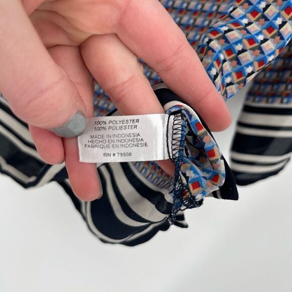 Violet + Claire Geometric Blouse Top Multicolor Career Casual Size M Coastal - Picture 4 of 6